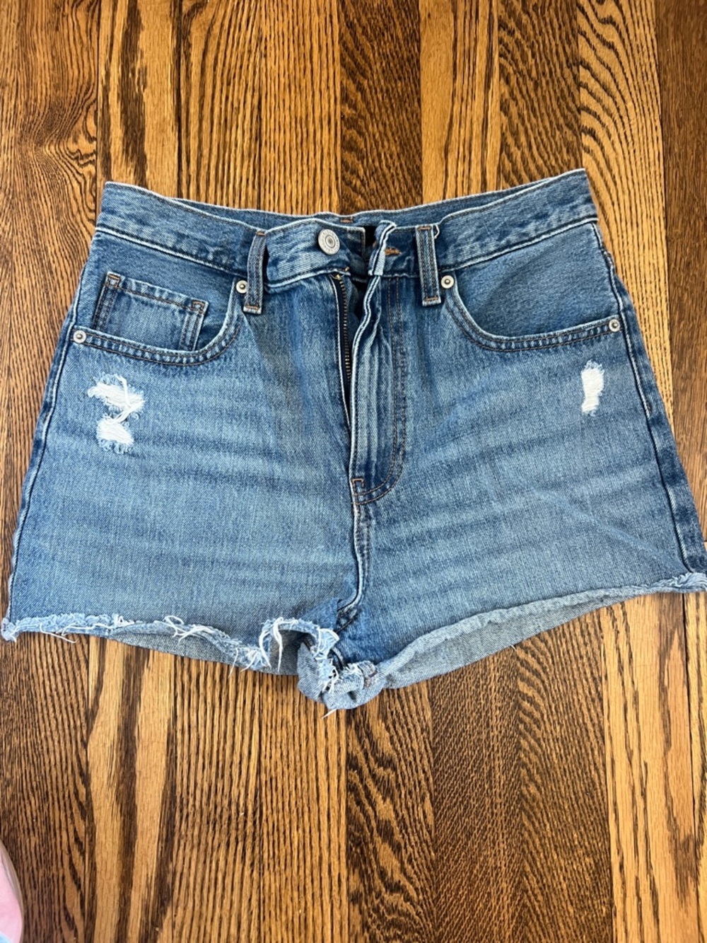 Uniqlo High-Rise Distressed Denim Shorts in Blue